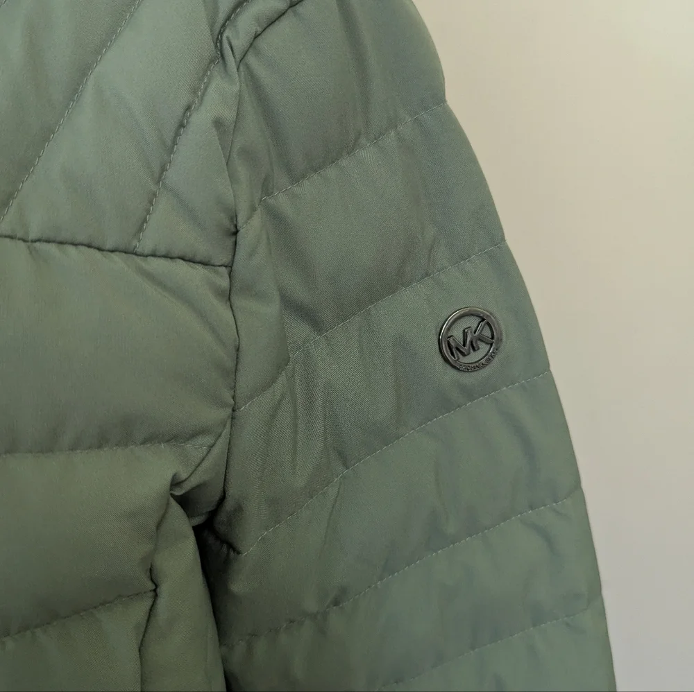 Michael Kors Ultra Light‎ Down Filled Puffer Coat Olive Green